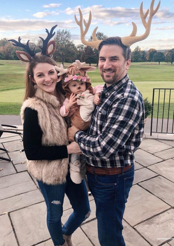 easy family Halloween costume - family of deer | feathersandstripes.com