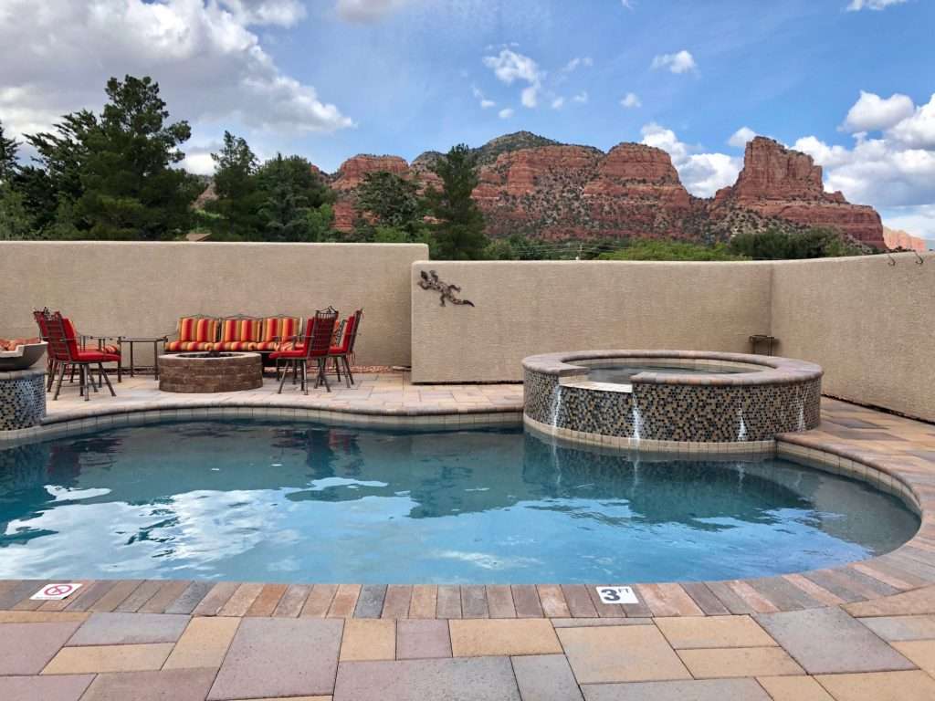 Where to Stay in Sedona Arizona | Feathers and Stripes