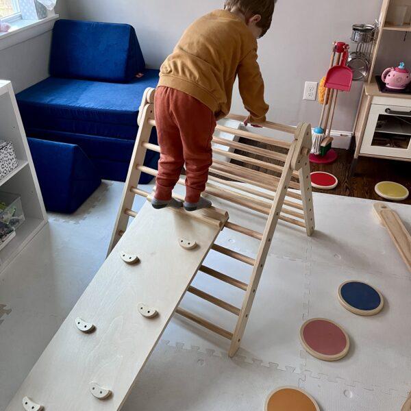 How to Create a Fun Playroom for Independent Play (Kids Under 5)