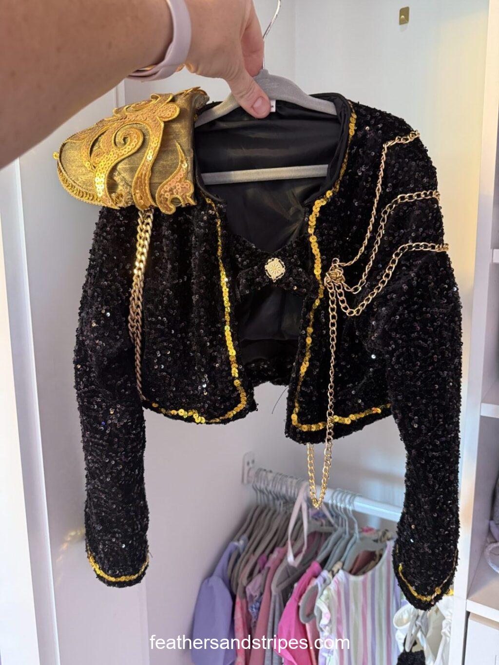 DIY Rumi KPop Demon Hunters Costume for Kids (No Sew!) | Feathers and ...