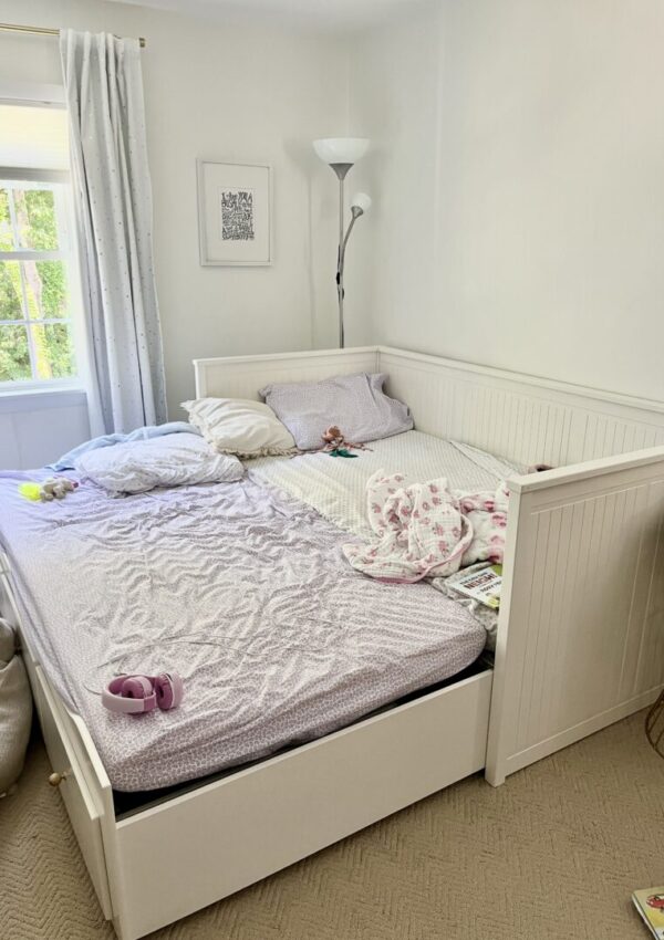 IKEA HEMNES Daybed with Drawers: A Review after 7 Years